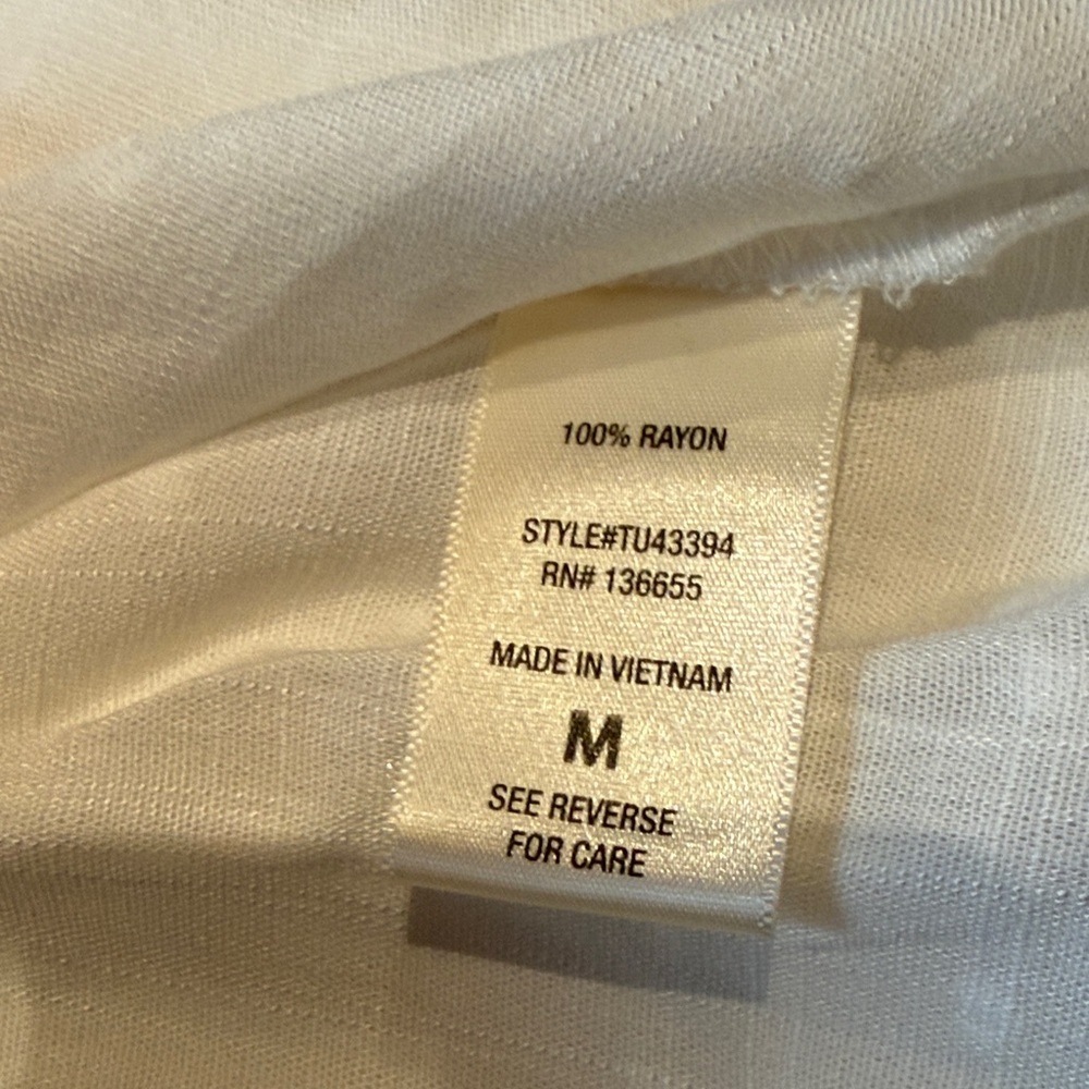🆕 Beacon Apparel Raveena Clip Dot V Neck Relaxed Fit White Blouse, Size M - Picture 8 of 9